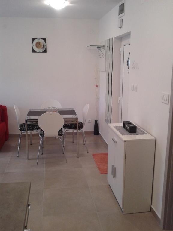 Apartment Melani Pula Ngoại thất bức ảnh