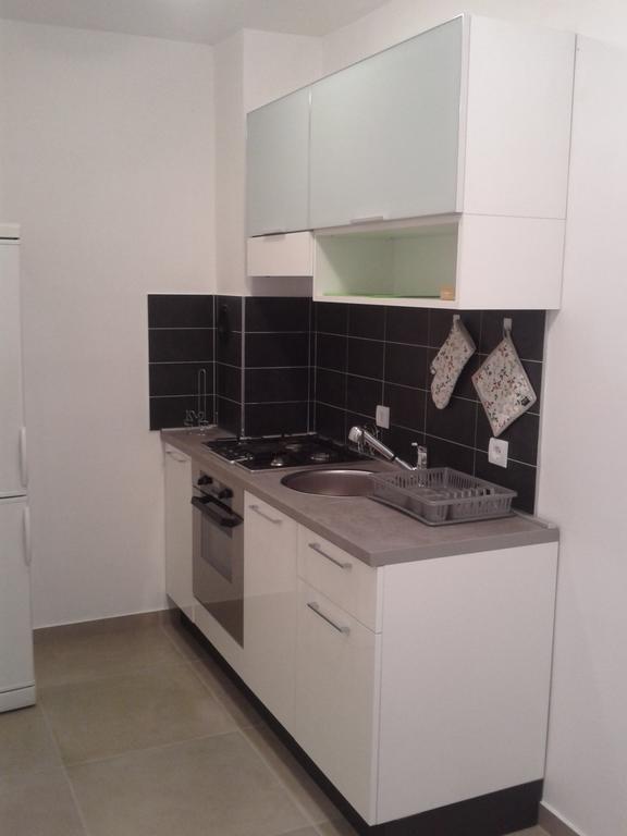 Apartment Melani Pula Ngoại thất bức ảnh